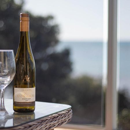 Beachfront Bliss On Wanaka Terrace Support Local Villa นิวพลีมัธ ภายนอก รูปภาพ