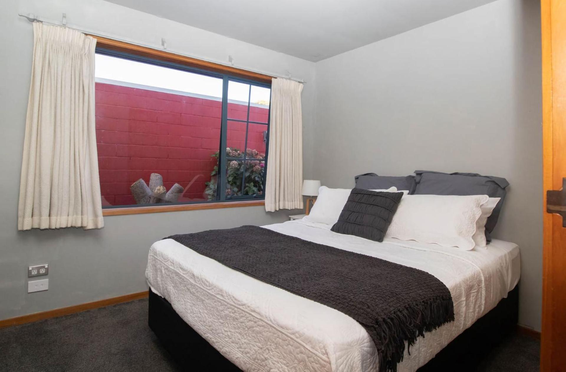 Beachfront Bliss On Wanaka Terrace Support Local Villa นิวพลีมัธ ภายนอก รูปภาพ