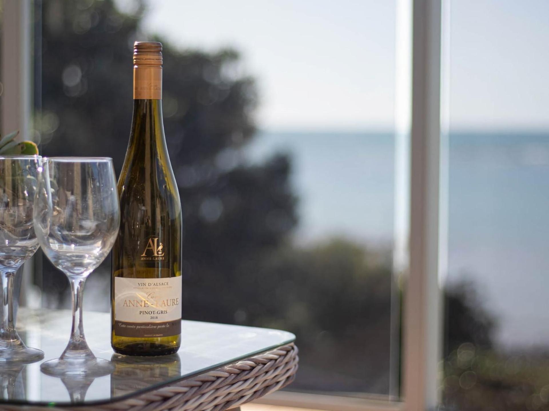 Beachfront Bliss On Wanaka Terrace Support Local Villa นิวพลีมัธ ภายนอก รูปภาพ
